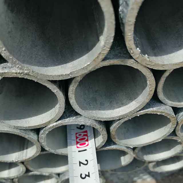 Potrubí lešení z pozinkované ocelové trubky HDG